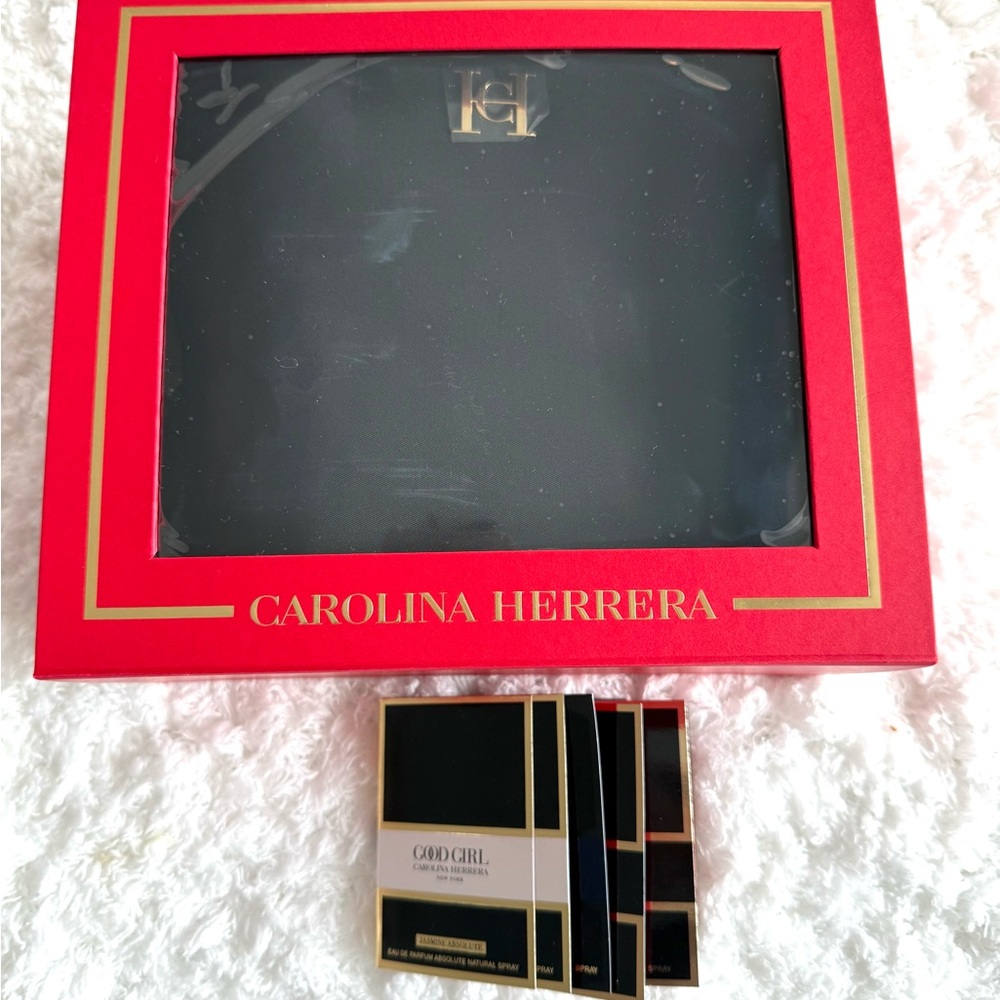 NEW Carolina Herrera Black bag and Red Gift Set
